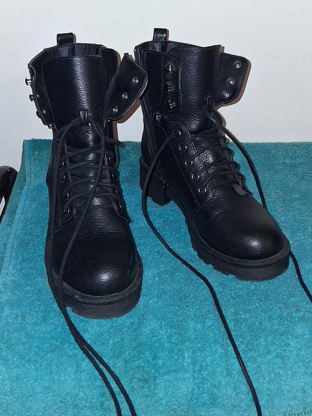Women's Black Lace-Up Combat Boots with Chunky Lug Sole Y2K